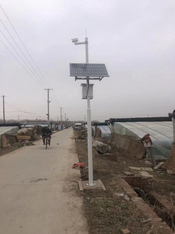 Jichuang technology solar wireless monitoring system for smart vegetable greenhouse in Jingdong farm, Beijing